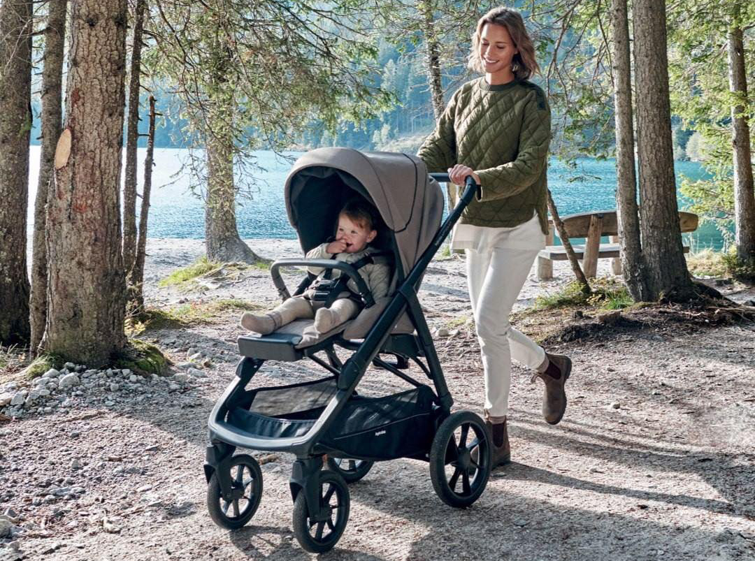 Otroški voziček nglesina Aptica XT Otroški voziček nglesina Aptica XT