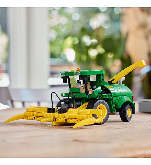 Lego kocke Technic John Deere 9700 Forage Harvester 42168